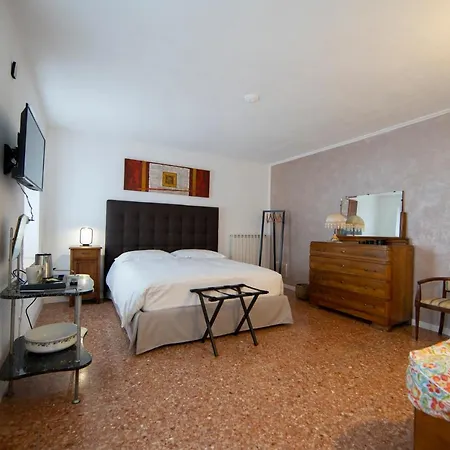 La Bottega De La Sminca Bed & Breakfast *
